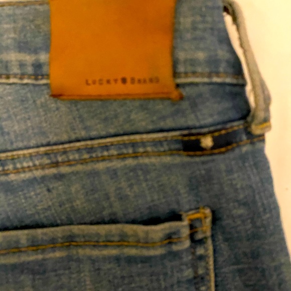 🌈Lucky Brand 🌈 Charlie skinny crop jeans🌈 - Picture 9 of 10